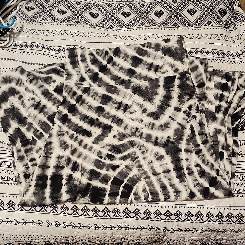 Black and White Tie-Dye Maxi Skirt